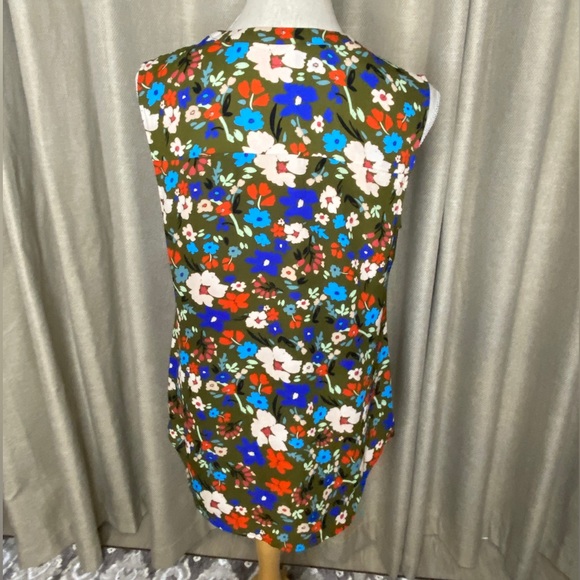 CAbi sleeveless top #3981 EUC sz M - Picture 3 of 5